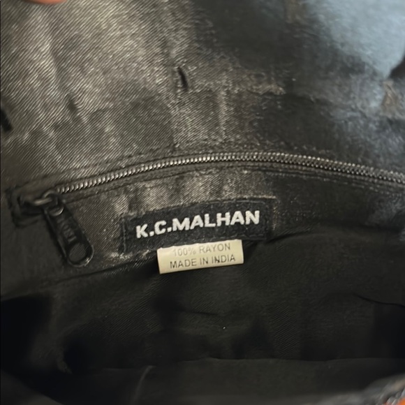 Geometric Patterned Clutch - Blue, Orange, Black - Picture 7 of 8